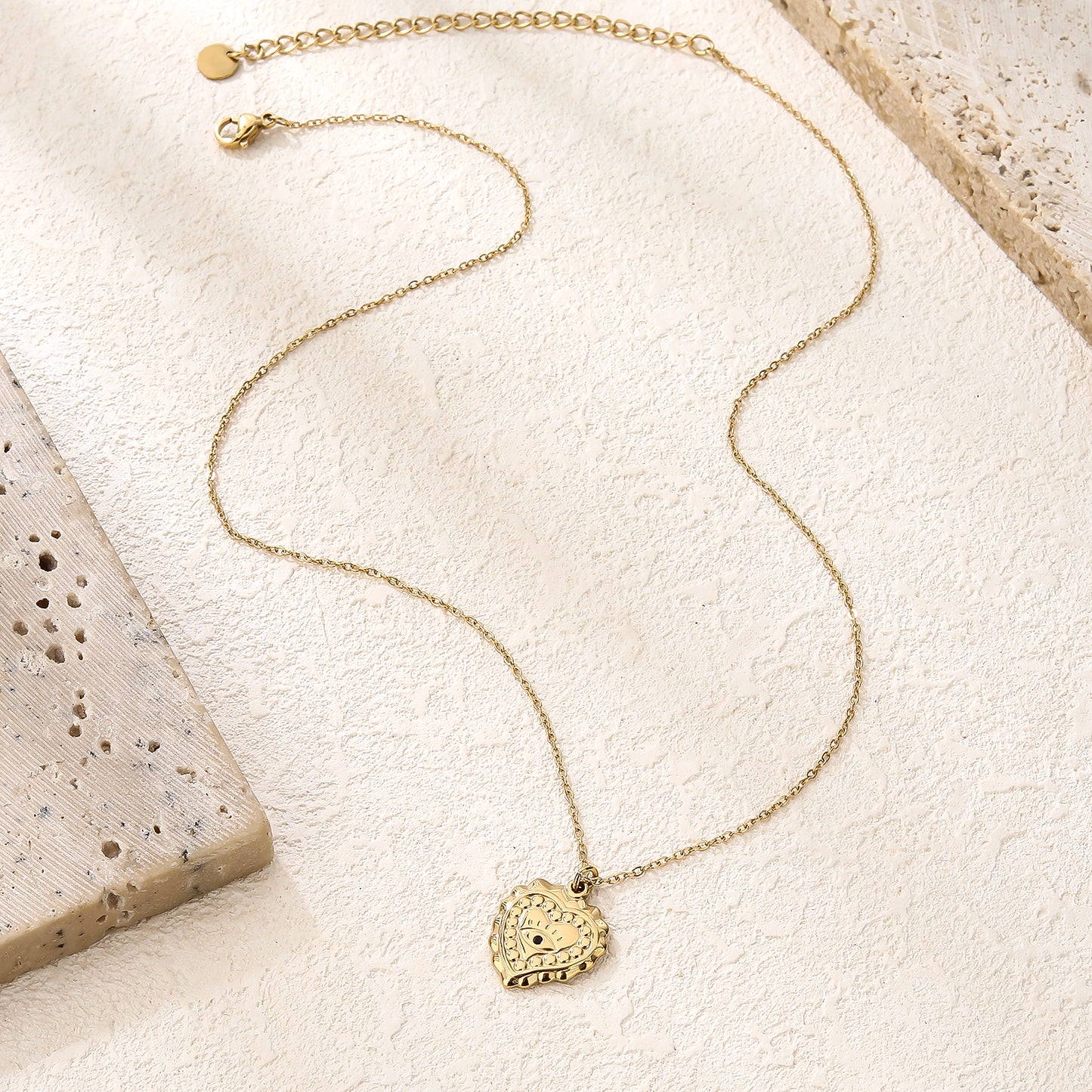 Heart Pendant Choker Necklace