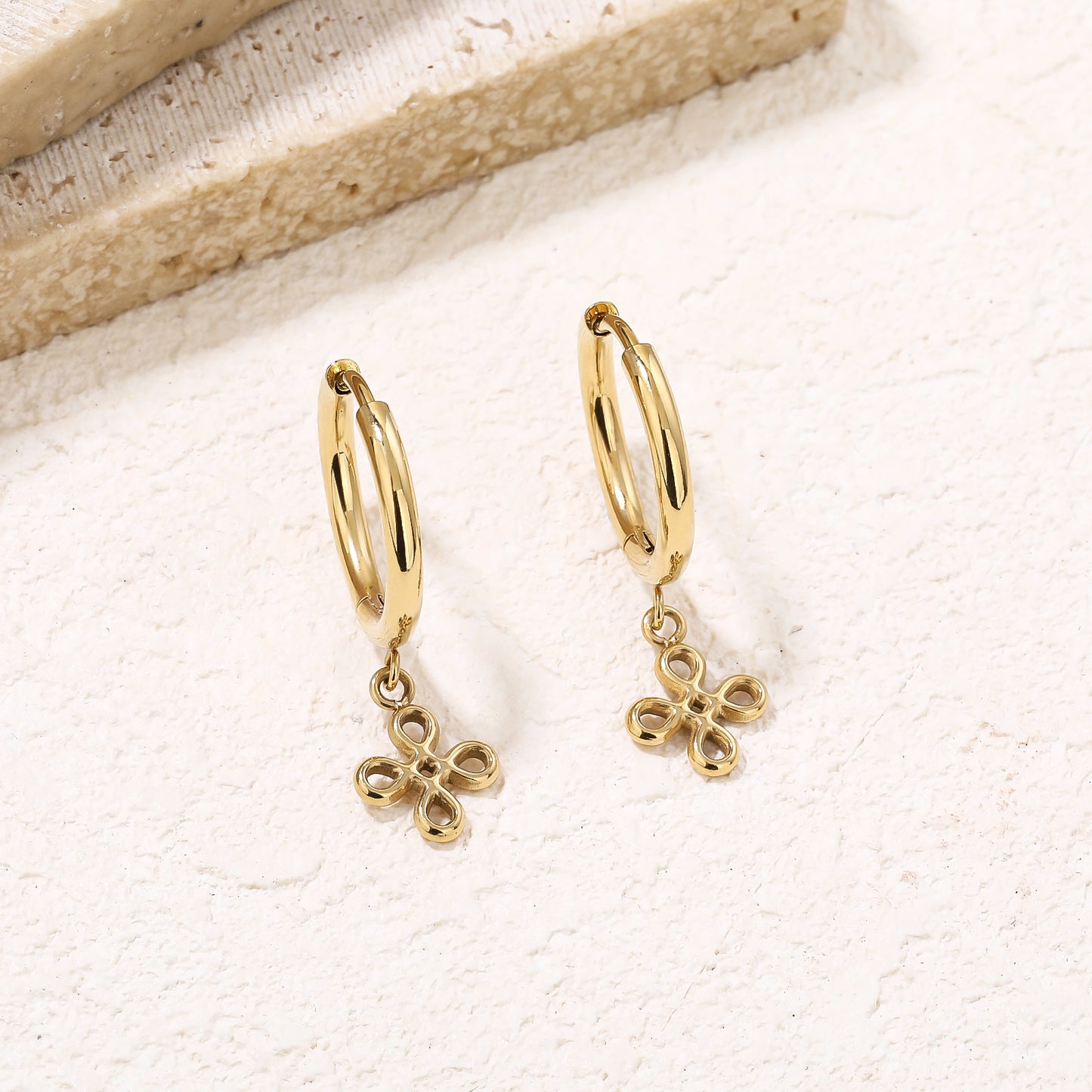 Cute Knot Lightweight Hoop Earrings