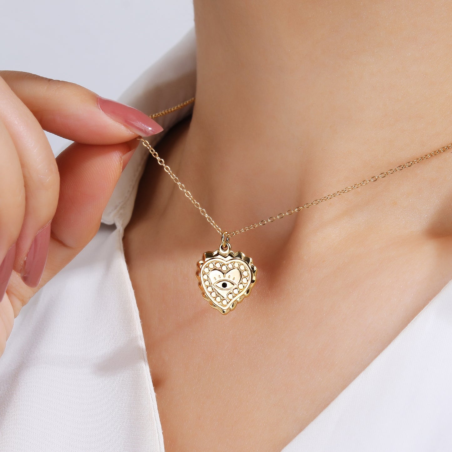 Heart Pendant Choker Necklace