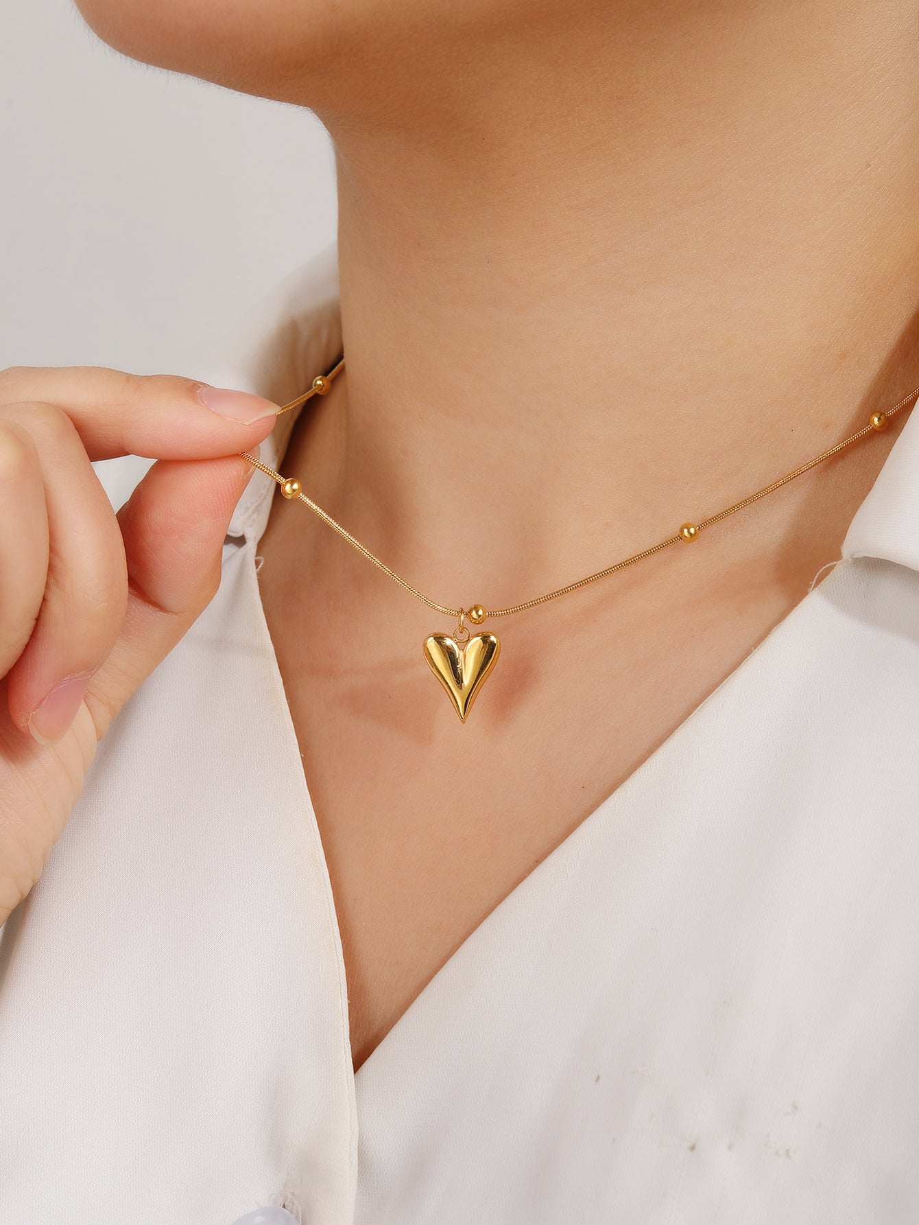 Heart Pendant Choker Necklace
