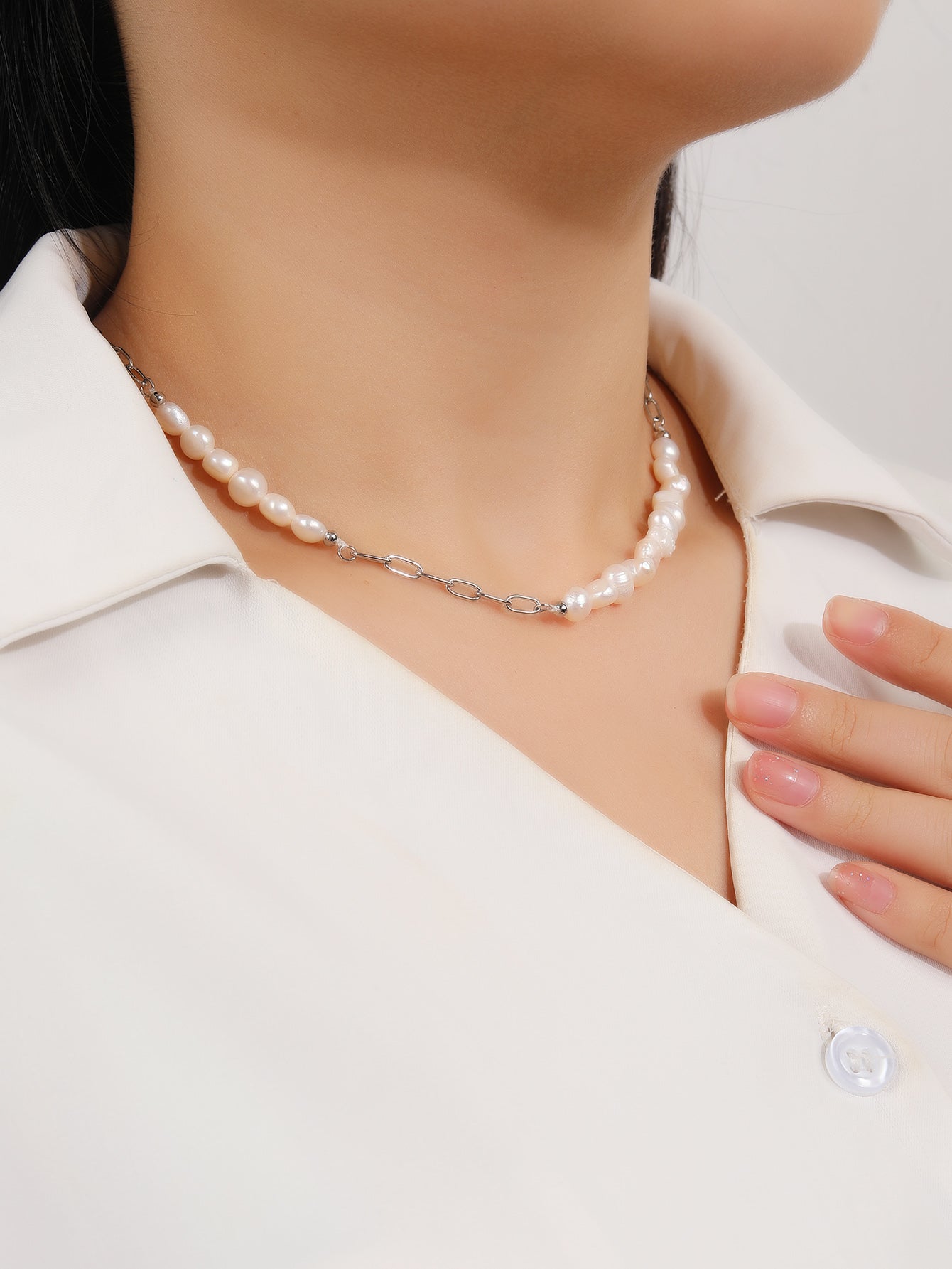 Paper Clip Barque Pearl Choker Necklace