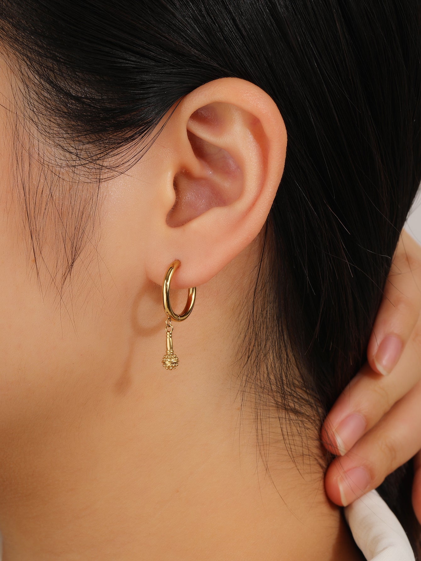 Trendy Huggie Hoop Earrings