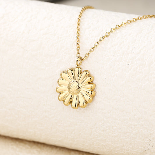 Dainty Sunflower Pendant Necklace